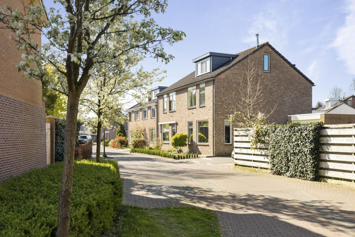 Olst – Blomstraat 11
