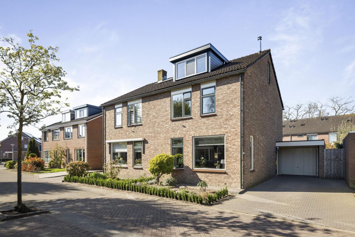 Olst – Blomstraat 11
